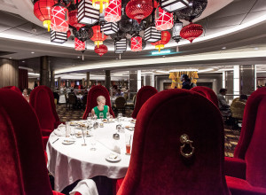 Royal Caribbean, Harmony of the Seas, view of the main a la carte restaurant on three floors