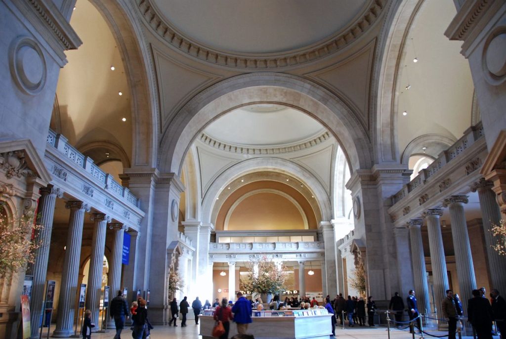 metropoliten-muzey-v-Nyu-Yorke-wsj