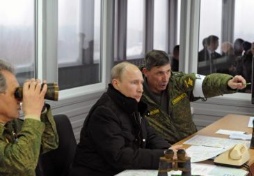 Путин запустил четыре баллистические ракеты