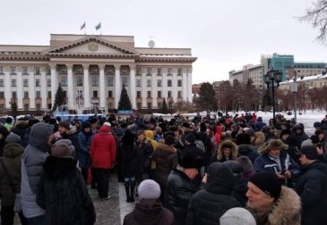 Активисты из Тюмени передадут более 16 тысяч подписей в приемную президента
