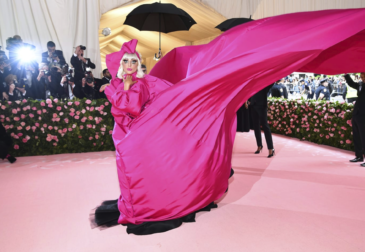 Самыe экстравагантные наряды звезд шоу-бизнеса на Met Gala 2019