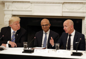 Борьба за военный контракт на $10 млрд: провал Amazon и победа Microsoft