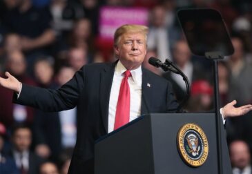 Трамп заявил на митинге, что Иран может уничтожить Лос-Анджелес